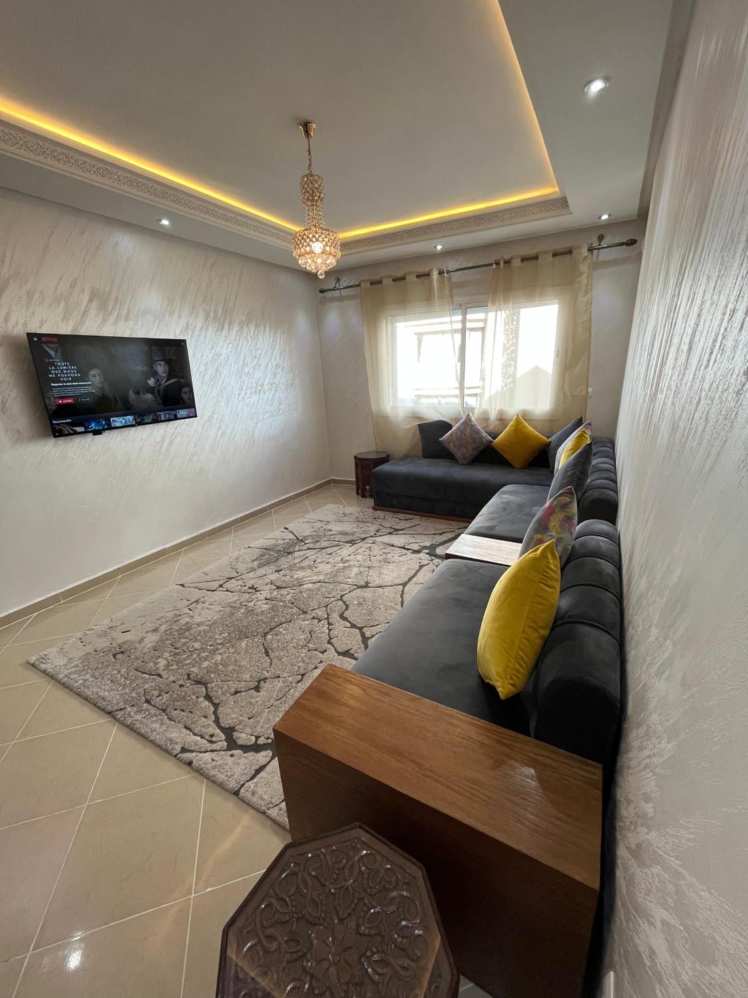 Luxury Center Town Apartment Kenitra Exteriér fotografie