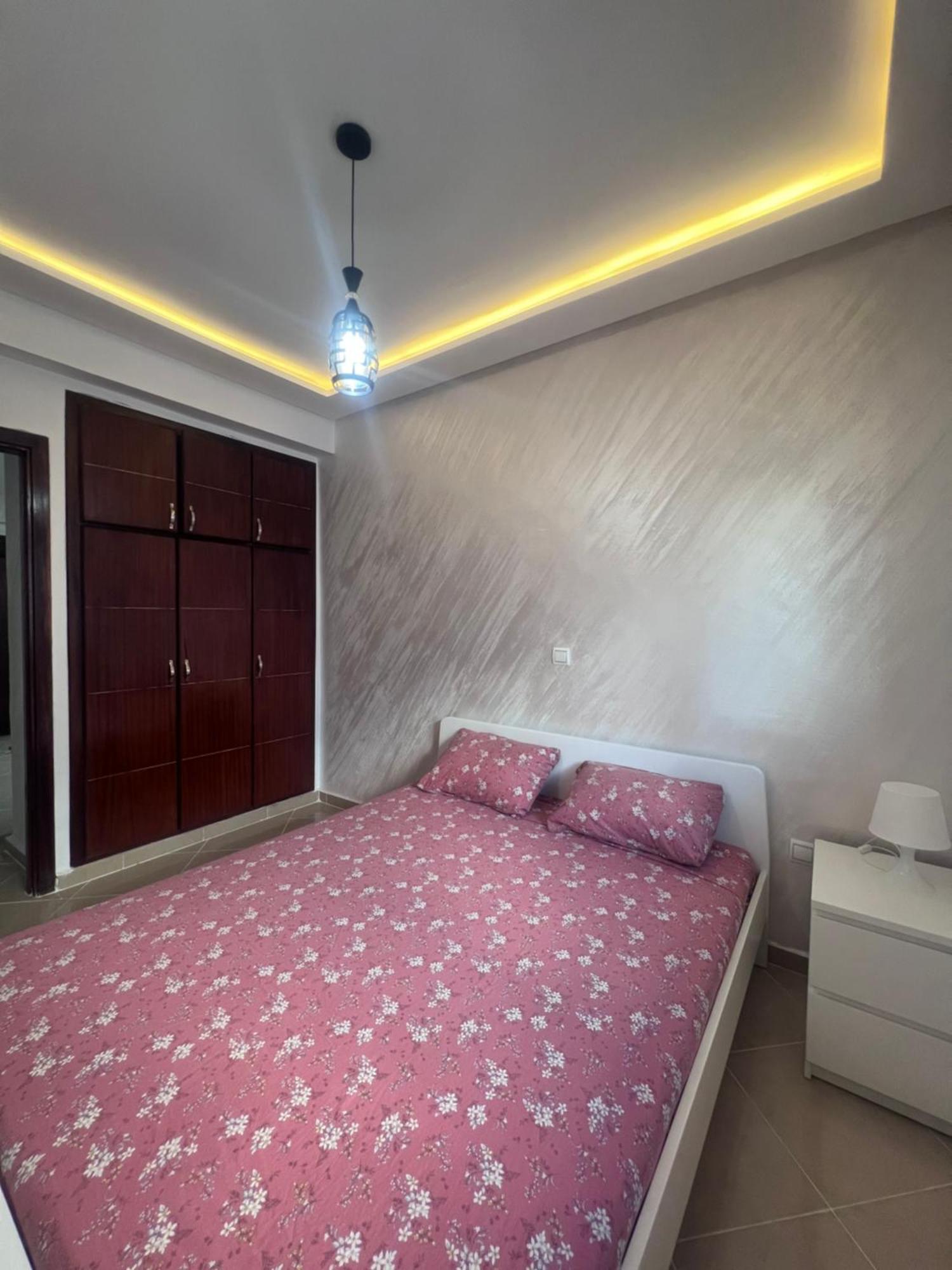 Luxury Center Town Apartment Kenitra Exteriér fotografie